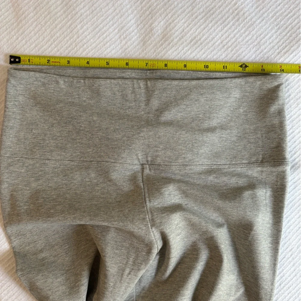 NWT Victoria’s Secret Pink Leggings - Picture 3 of 6